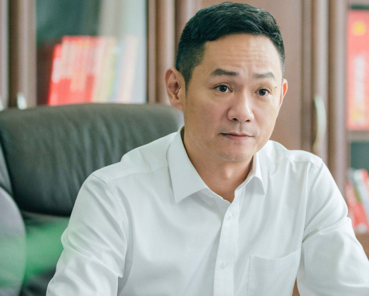 揭秘肖年大与九妻央背后的故事,揭秘肖年大与九妻央的隐秘故事