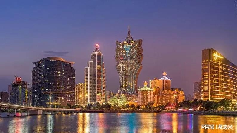 澳门大三巴一肖中特下一期预测,探索命运之轮的旋转,澳门大三巴一肖命运探索,预测下一期命运之轮的旋转。