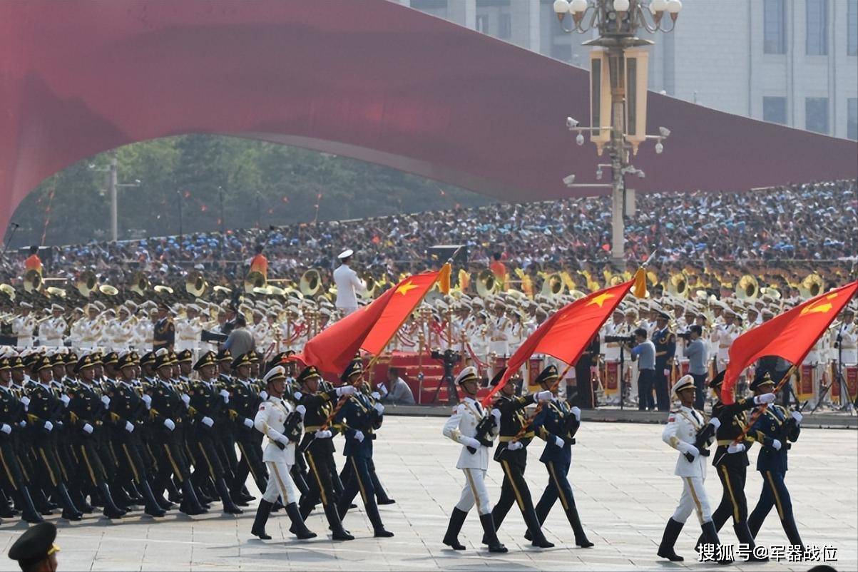 关于频防伯木军览阅军东么的全方位解析,频防伯木军览阅军东么全方位解析与探讨
