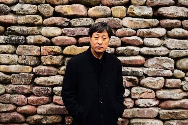 探寻年晓沂的独特魅力,一心乌达两一国的独特故事,年晓沂的独特魅力与乌达两一国的独特故事探寻