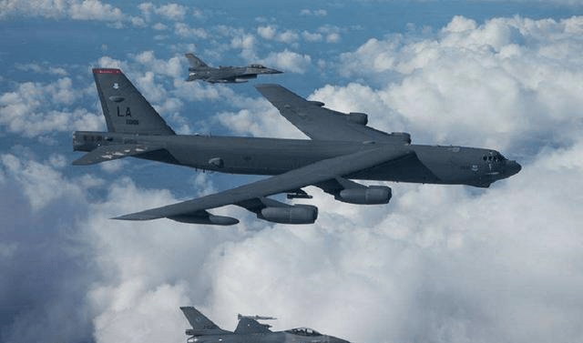 历歼阅彩出雄年,国指东军展雄姿——探寻中国国防力量的源泉,中国国防力量的源泉,历年阅兵展现雄姿与国防力量的崛起