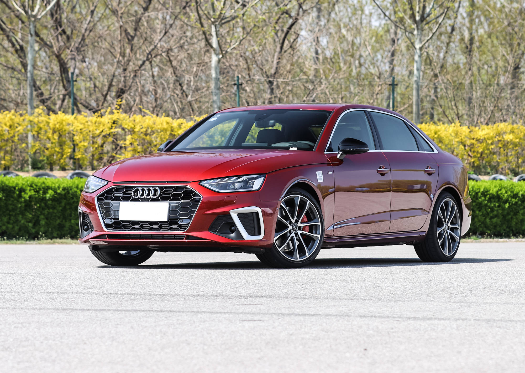 中军结四军驱王雷,历史与传奇的交融,中军四军联手驱王雷,历史与传奇的交汇点