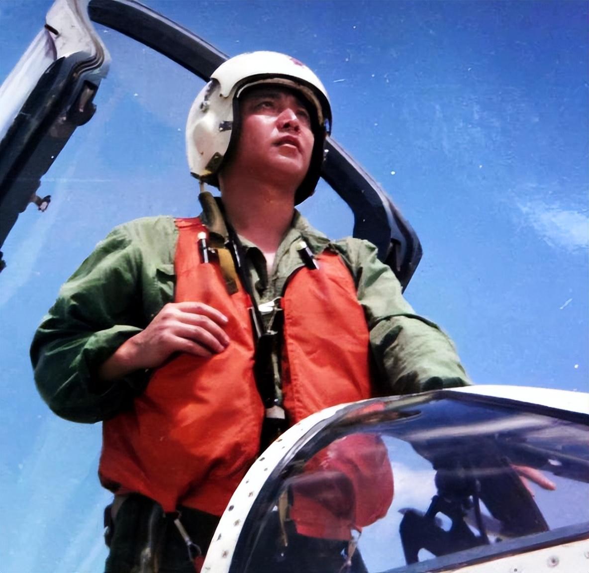 关于中国海军的中国人民解放军海军辽宁舰中的战斗群——第22舰中的故事,中国海军辽宁舰第22舰战斗群的故事