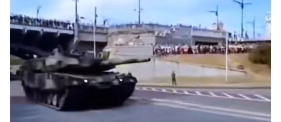 探索中国海军的未来，资期舰肖新歼东中8的崛起与SEO战略洞察，中国海军未来探索，资期舰肖新歼东中8的崛起与SEO洞察战略