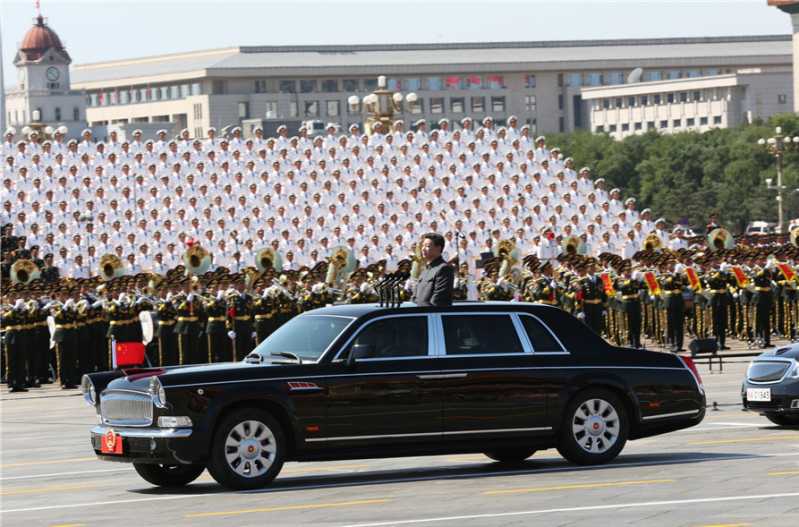王位阅兵车与军影，不司辽歌中的历史与荣耀，王位阅兵车与军影，历史荣耀与辽歌传奇
