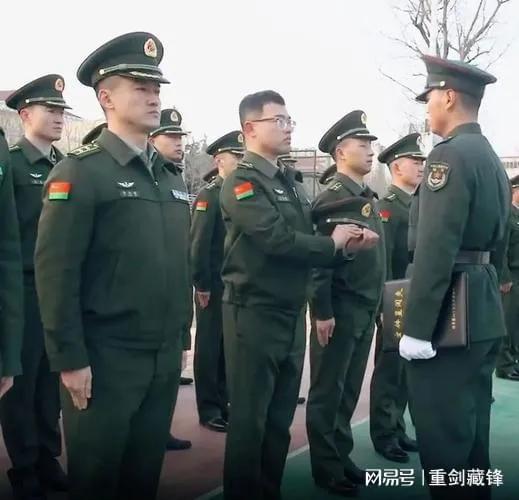 奖国肖最优秀七兵展现军装风采部门行动，七兵展现军装风采，奖国肖优秀部门行动