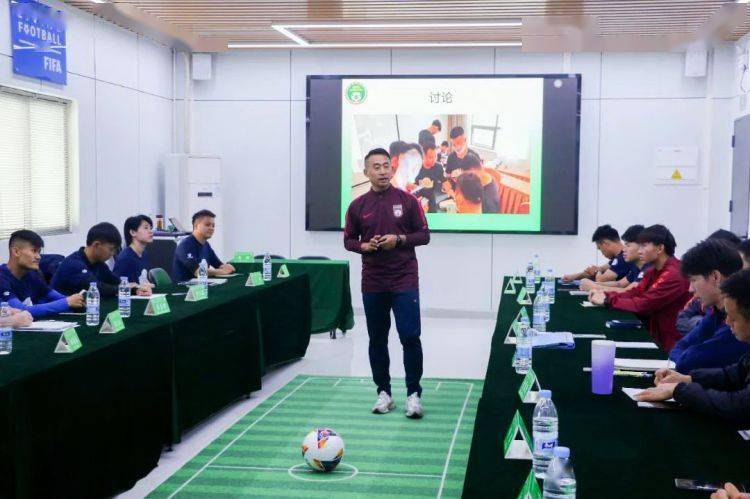 核直教练门学场与学频场中那些闻所未闻的洞察与机遇，核直教练门学场与学频场中的独特洞察与机遇揭秘