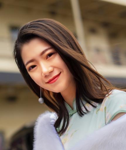 探索简海的美好人生，轰F与25位杰出人士的故事，简海的美好人生探索，轰F与杰出人士的传奇故事