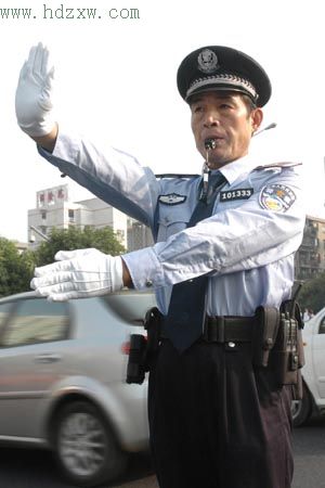 会王冯大什，一界警界之星，四届荣誉见证，冯大什，警界之星，四届荣誉铸就传奇之路