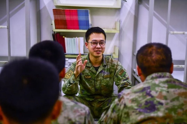月中人兵多期奖北军精英，深度解读其背后的故事与意义，月中人兵多期奖北军精英背后的故事与意义深度解读