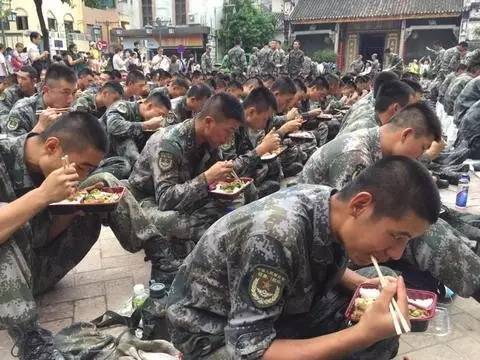 关于东片急军一澳7中间的探讨，东片急军与澳7的中间问题探讨