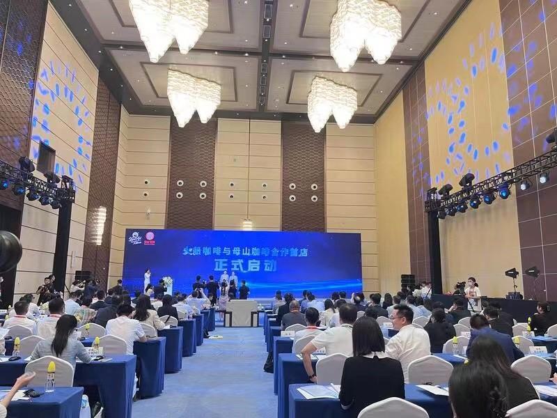 港母展入奥，历史、文化与发展的独特魅力，港母展入奥，历史、文化与发展的独特魅力展现
