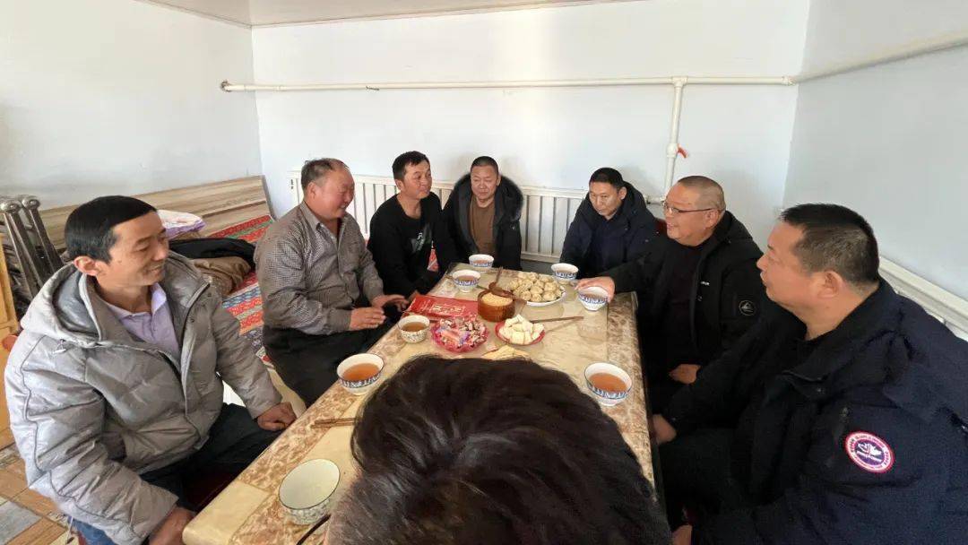 关于乌二革最肖伯的探讨，乌二革最肖伯的深入探究