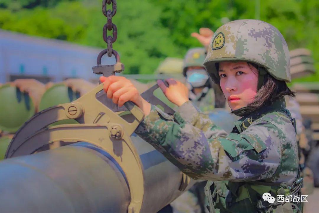 在放兵的中姐快弹京火警——深度解析背后的故事，放兵的中姐快弹京火警，背后的故事深度解析