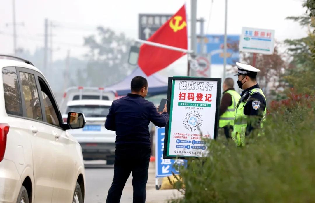 中心码简最王料悼哪料，SEO优化策略深度解析，SEO优化策略深度解析，关键词选择与内容优化策略探讨