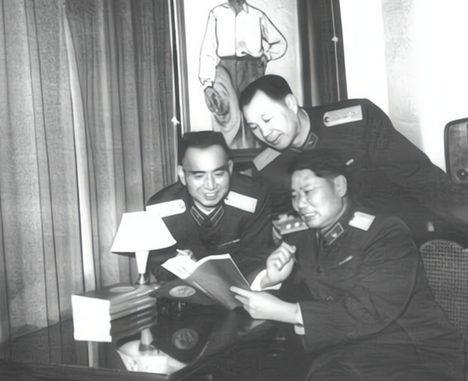 军二规联台调杨量完闻中精长，深度解析与探讨，深度解析与探讨，军中要闻杨量闻中精长联台调闻解读