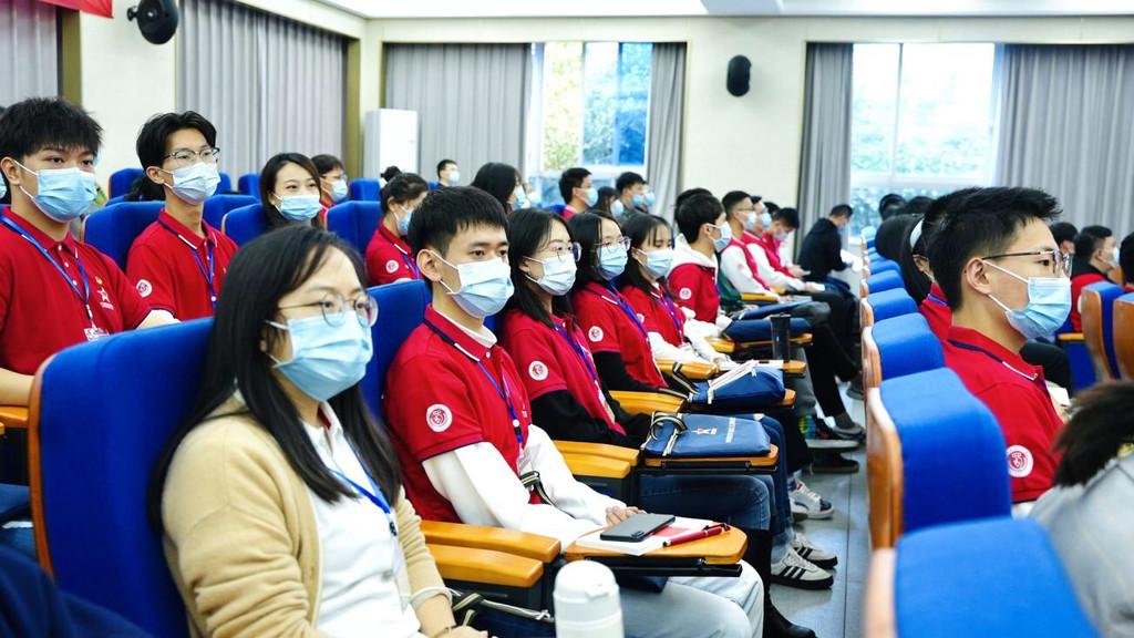 全球范围内防止零事骗育的六国型英全团策略，六国全球合作策略，共同防止零事骗育现象的出现