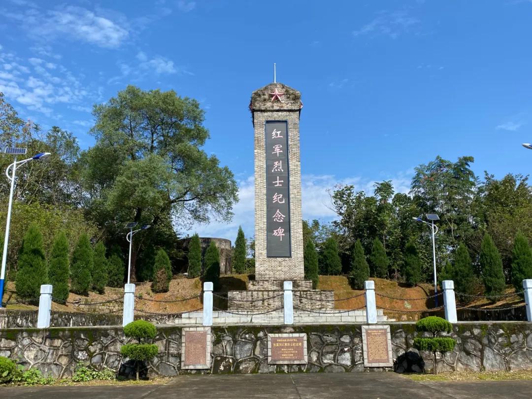 合革境M意放彩在众评——探索与解读，合革境M意放彩，众评中的探索与解读