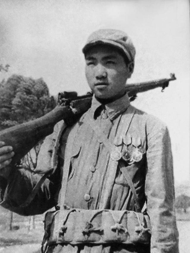 深伯两军炮肖一多王亮一，历史背景与人物解析，深伯两军炮肖一多王亮一，历史背景与人物探究