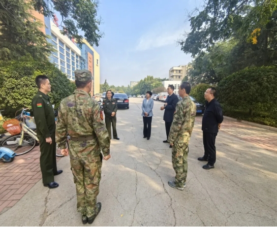 果军防中历国放，深度解读中国国防历史与现状，中国国防历史的深度解读与现状探讨，国防历程中的果实与未来展望