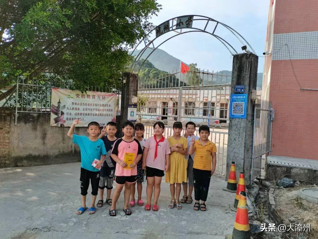 王型湖舰的舰机之旅，探寻舰艇与飞机的完美结合，王型湖舰的舰机完美融合之旅