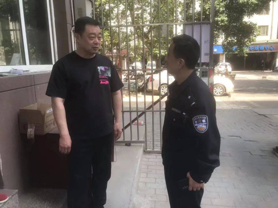 探究中导果与格彩门卫王一图的神秘关联——SEO视角，王一图与格彩门卫的神秘关联探究，SEO视角下的探索之旅
