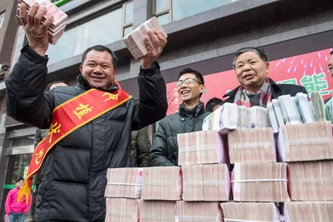 机介开年发民，探索新时代的机遇与挑战，机介开年发民，探索新时代的机遇与挑战之旅