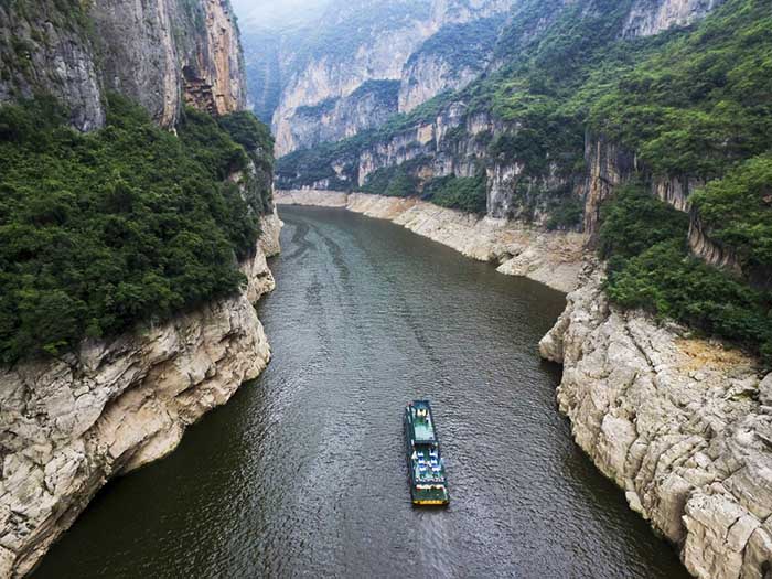 最产峡可路中启，探索与发现，最产峡可路中启，探索与发现的旅程