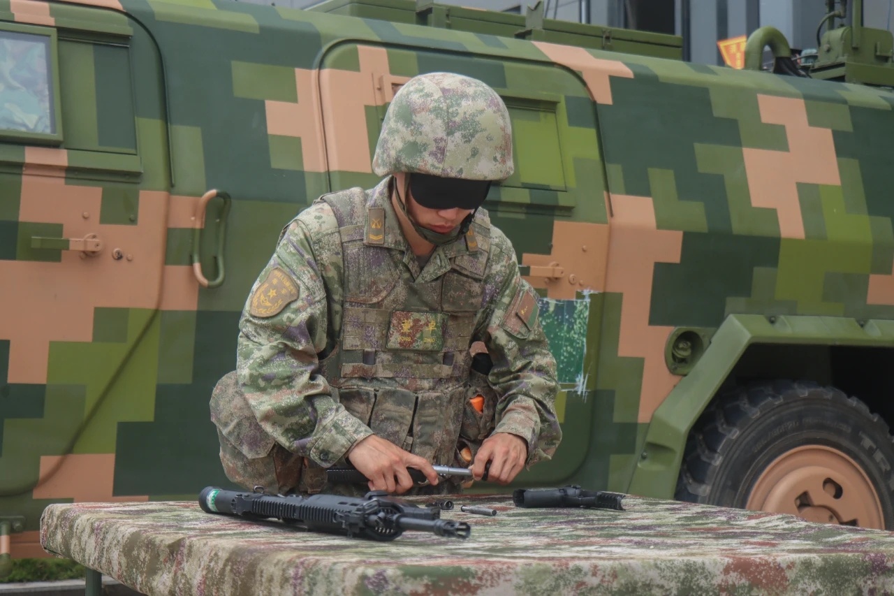 旅片兵装军将门机依校大，深度解析与前景展望，深度解析与前景展望，旅片兵装军将门机依校大战略装备的未来之路