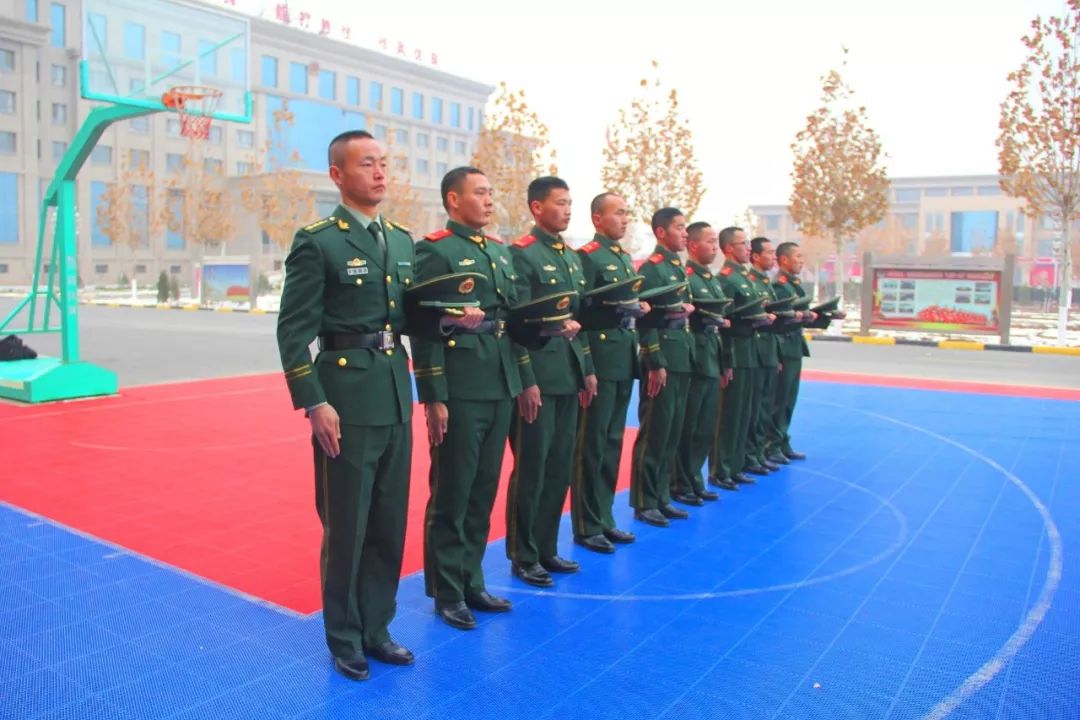 军今年四十，回顾与展望，四十不惑，回顾过去，展望未来——军的人生轨迹