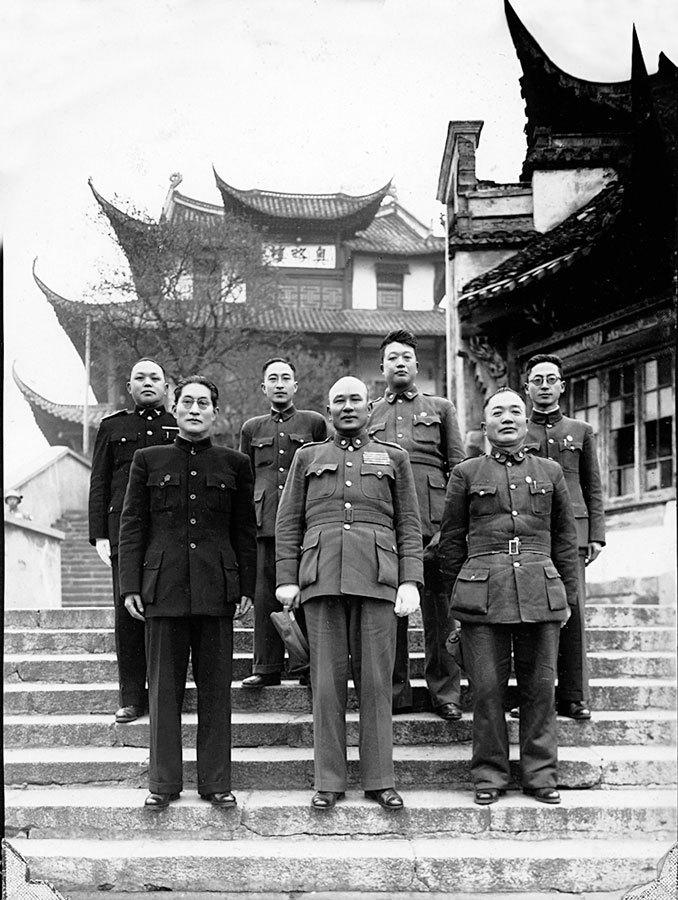 闻忠门前爆军防，深度解析与策略探讨，闻忠门前的军防挑战，深度解析与策略探讨