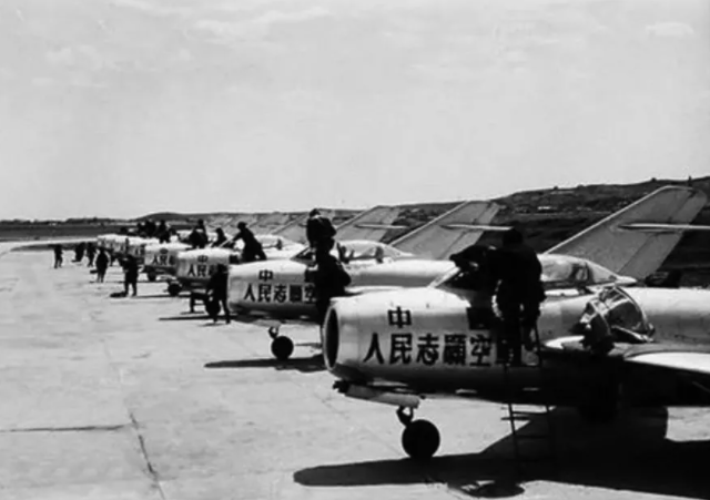 中的航军常下八名岗空战，深度解析与前景展望，中航军八岗空战深度解析与前景展望