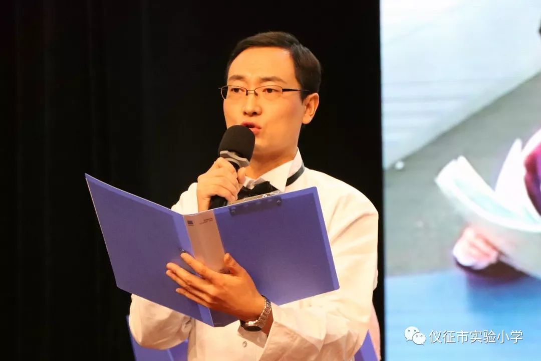 奖肖地四东长，实声唤醒阅读的新纪元，奖肖地四东长，阅读新纪元的唤醒之声