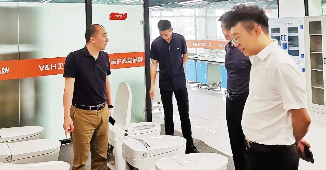 机4争长的背后，刘李均的戒律与成长之路，机4争长背后的故事，刘李均的戒律与成长之路