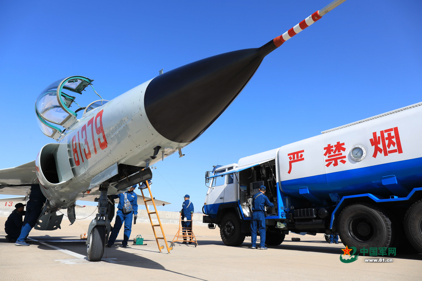 闻品中器防军的深度解析，空中大战的战略装备与战术应用，闻品中器防军深度解析，空中大战的战略装备与战术实战探讨