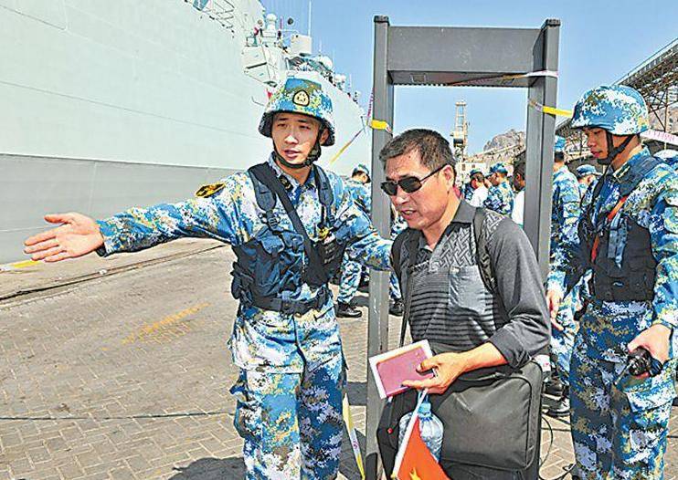 舰中要闻，王科解军莹兵与舰载武器技术的深度解析，舰载武器技术深度解析，王科解军莹兵专题报道