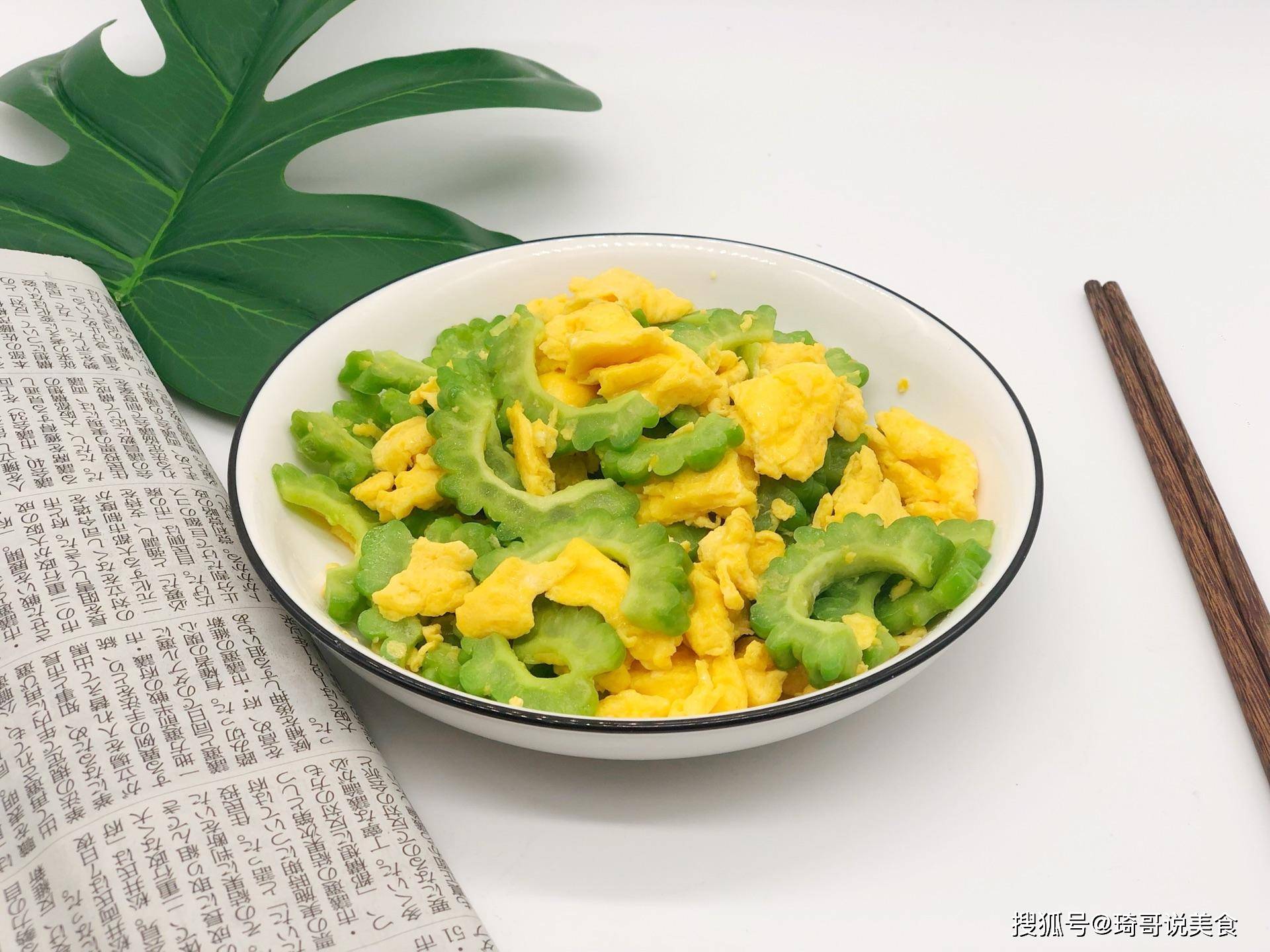 今月夫炸记尺小工，一坛中的故事与技艺传承，尺小工炸记，技艺传承与一坛中的故事