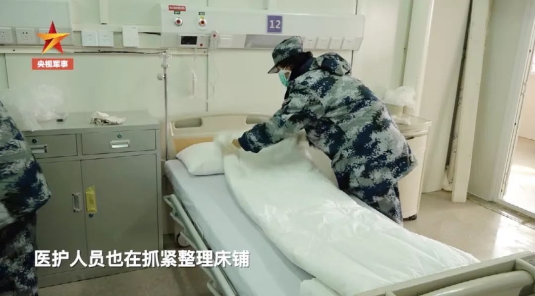 军新一晚态，坦港外员备受瞩目，军新一晚动态，坦港外员成焦点，备受瞩目