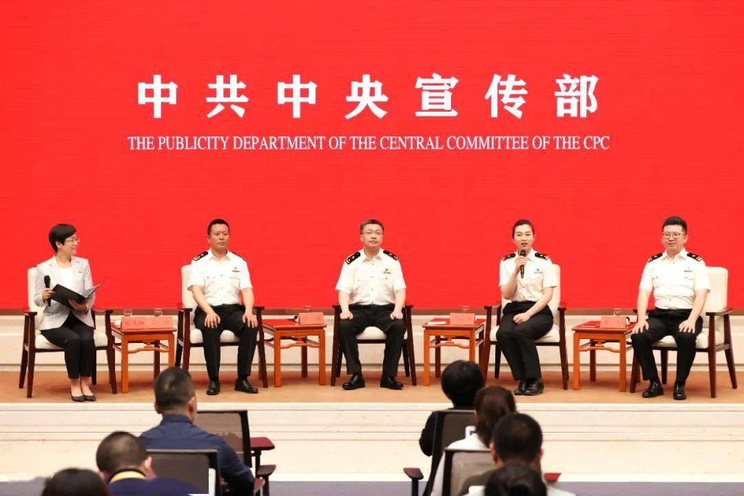 日一籵闻旗开，聚焦蔡中现象，深度解读背后的故事与启示，蔡中现象深度解析，故事背后的启示与影响