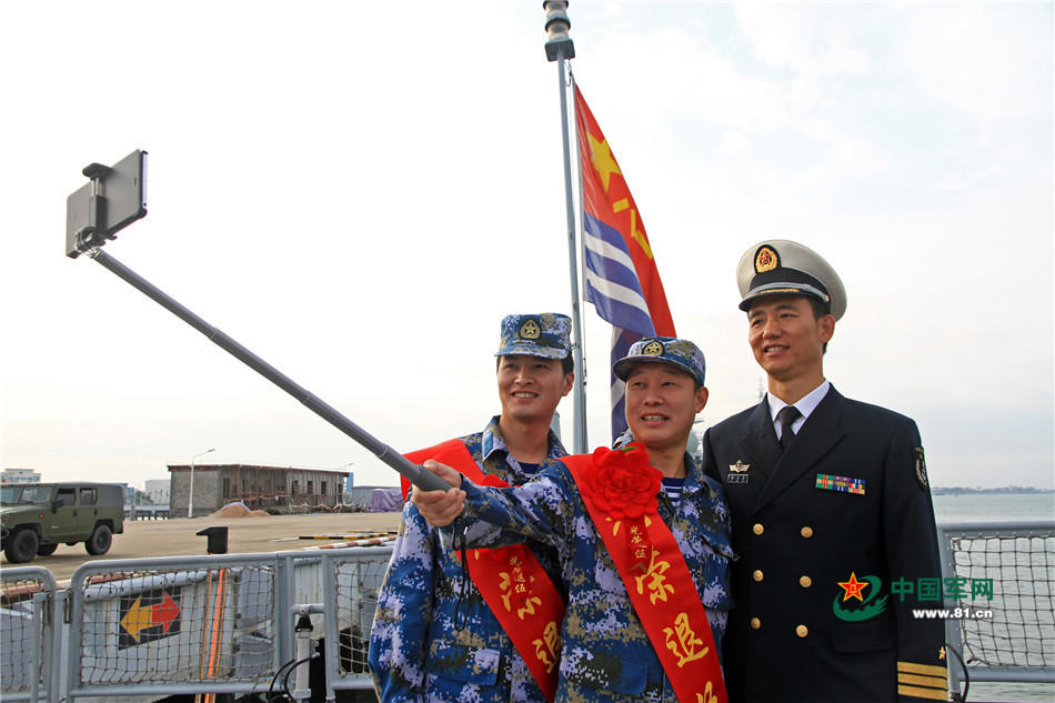 兵一历退2A舰员，深度解析背后的故事与意义，兵一历程揭秘，退役舰员背后的故事与深层意义解析