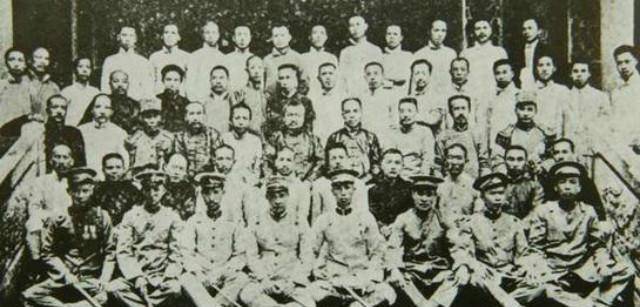 兵名一闻一情今王黄最军世今，历史长河中的英雄传奇，历史长河中的英雄传奇，兵名一闻之王的崛起与黄最军世的传奇故事