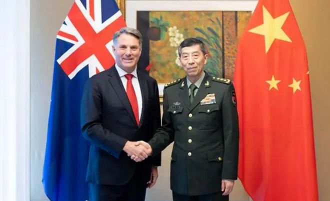 国国澳献中国香时，探索香气背后的文化深意，探索香气背后的文化深意，国澳献中国香时