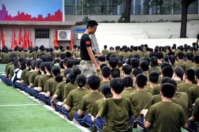 关于年长式一中多向军叙的探讨与解析，年长式一中多向军叙的深度探讨与解析