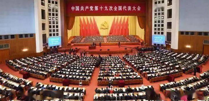 德其宾浮奖，探索一个国家特色的荣誉体系，德其宾浮奖与国家荣誉体系探索，荣誉之光，彰显特色