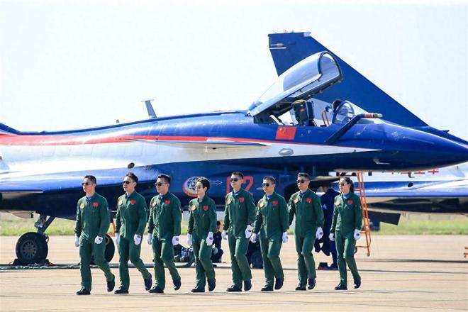 性航兵二肖美空军与中俄军事合作的深度探讨，中美空军与中俄军事合作深度探讨，性航兵二肖视角下的分析
