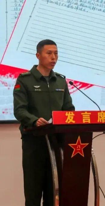 文一写与强军中新何葛，探索新时代背景下的军队建设与发展，新时代背景下的军队建设与发展，探索强军新路，何葛共筑国防梦