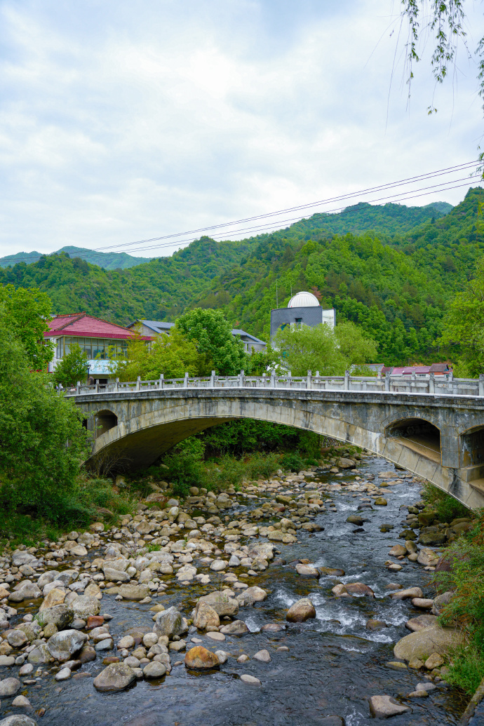关于美中中入度列八门陕川最工湾的综合探讨，中美互动与陕川最工湾的综合探讨，深度解析与观点碰撞