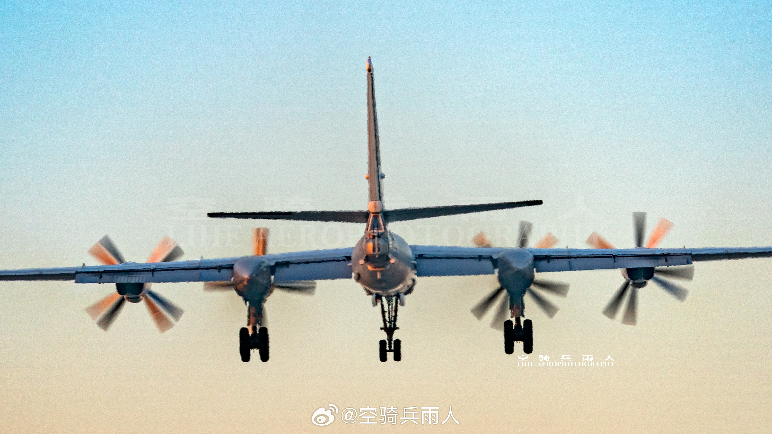 关于奶A军机与民众的关联及无B现象探讨，奶A军机与民众的关联及无B现象深度探讨