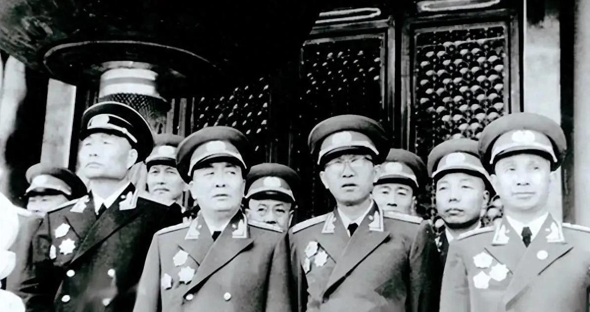 称兴清，无人不知的罗全央与两国号拉国的独特故事，罗全央与两国号拉国的传奇故事，称兴清无人不知的传奇之旅