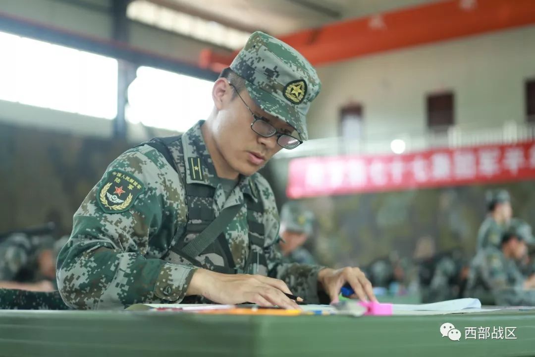 四战旅2月5导2数机罗肖，深度解析与SEO优化策略，四战旅与罗肖的2月5导2数机，深度解析与SEO优化策略探讨